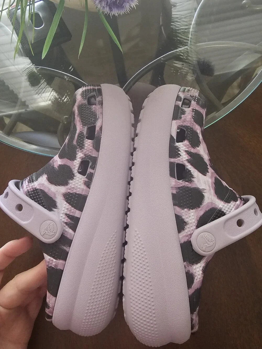 CROCS